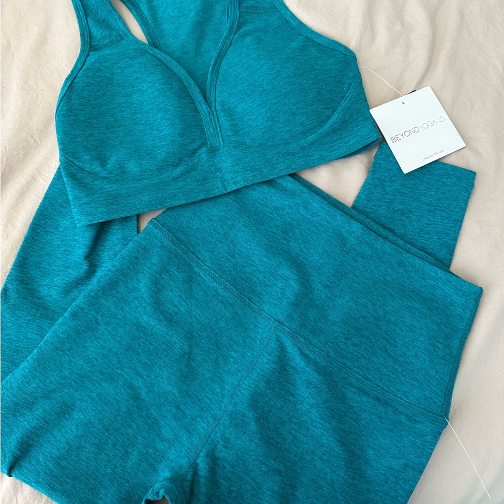 Beyond Yoga Blue Sports Bra & leggings set